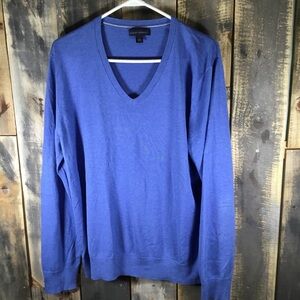 Banana Republic v-neck sweater men’s size large